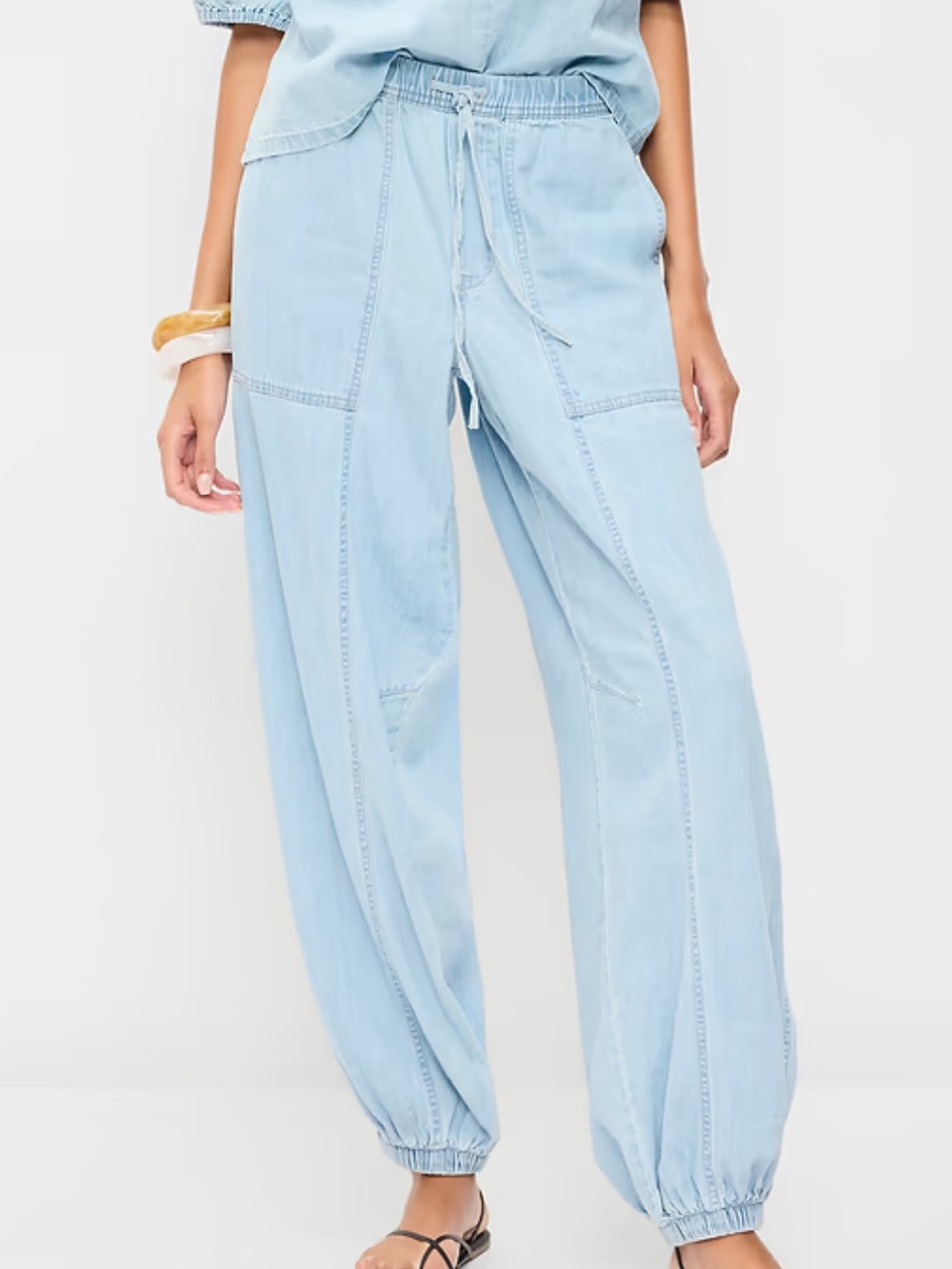 NWOT Light Blue Mid-Rise Pull-On Harem Jeans